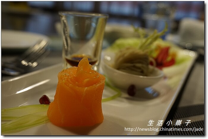 精進料理鐵板燒為愛而生》江雁塘新時尚鐵板燒造福素食者【中山國小捷運站素食美食推薦】 精進料理鐵板燒為愛而生》江雁塘新時尚鐵板燒造福素食者【中山國小捷運站素食美食推薦】