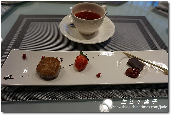 精進料理鐵板燒為愛而生》江雁塘新時尚鐵板燒造福素食者【中山國小捷運站素食美食推薦】 精進料理鐵板燒為愛而生》江雁塘新時尚鐵板燒造福素食者【中山國小捷運站素食美食推薦】