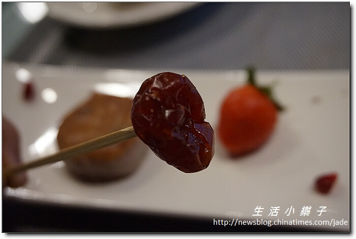 精進料理鐵板燒為愛而生》江雁塘新時尚鐵板燒造福素食者【中山國小捷運站素食美食推薦】 精進料理鐵板燒為愛而生》江雁塘新時尚鐵板燒造福素食者【中山國小捷運站素食美食推薦】