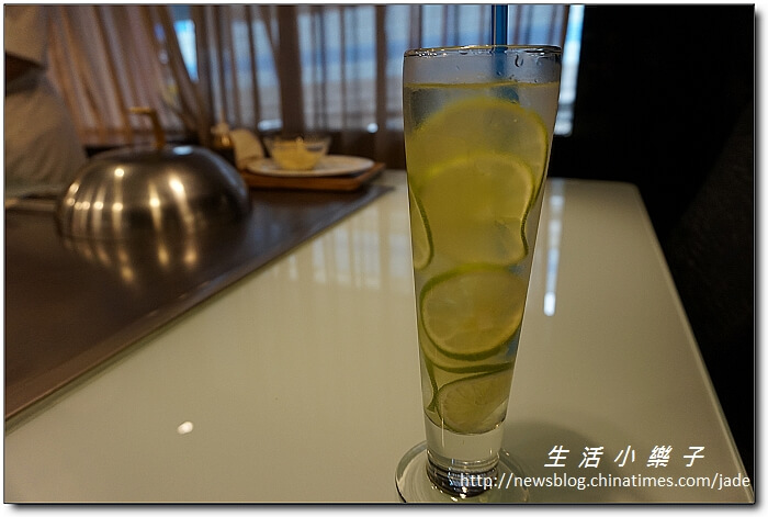 精進料理鐵板燒為愛而生》江雁塘新時尚鐵板燒造福素食者【中山國小捷運站素食美食推薦】 精進料理鐵板燒為愛而生》江雁塘新時尚鐵板燒造福素食者【中山國小捷運站素食美食推薦】