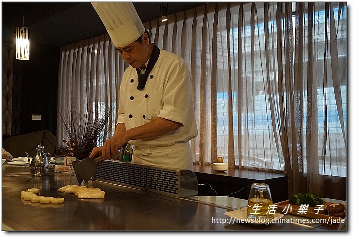 精進料理鐵板燒為愛而生》江雁塘新時尚鐵板燒造福素食者【中山國小捷運站素食美食推薦】 精進料理鐵板燒為愛而生》江雁塘新時尚鐵板燒造福素食者【中山國小捷運站素食美食推薦】