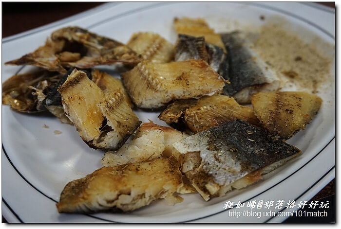 花蓮磯崎頭目海產店》台11線上最在地的部落風味平價海鮮&kiniw媽媽最佳人氣獎碳烤飛魚卵香腸【花東之旅必吃推薦】 花蓮磯崎頭目海產店》台11線上最在地的部落風味平價海鮮&kiniw媽媽最佳人氣獎碳烤飛魚卵香腸【花東之旅必吃推薦】