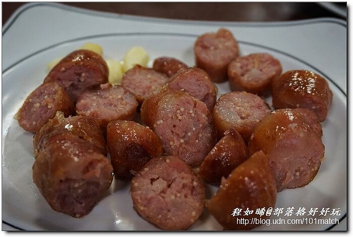 花蓮磯崎頭目海產店》台11線上最在地的部落風味平價海鮮&kiniw媽媽最佳人氣獎碳烤飛魚卵香腸【花東之旅必吃推薦】 花蓮磯崎頭目海產店》台11線上最在地的部落風味平價海鮮&kiniw媽媽最佳人氣獎碳烤飛魚卵香腸【花東之旅必吃推薦】