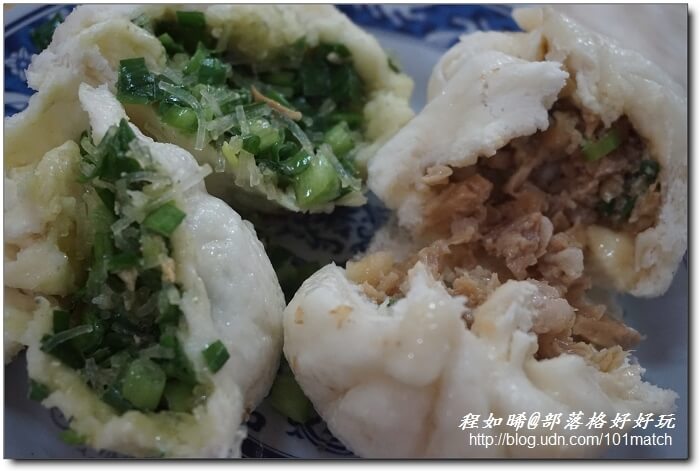 花蓮必吃人氣早餐》在地人推薦的一元飯店水煎包 花蓮必吃人氣早餐》在地人推薦的一元飯店水煎包