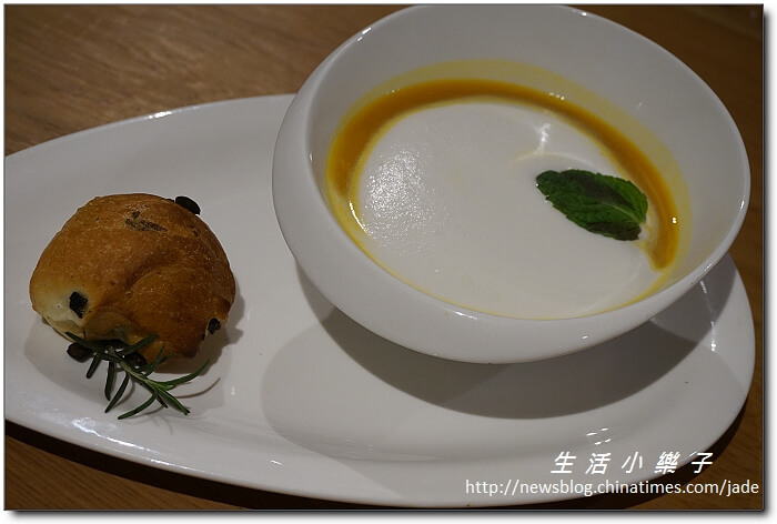 VegeTable 蔬桌日式和風洋食蔬食館》源於日本京都的精進料理【國泰醫院旁巷弄美食】