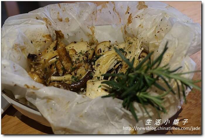 VegeTable 蔬桌日式和風洋食蔬食館》源於日本京都的精進料理【國泰醫院旁巷弄美食】