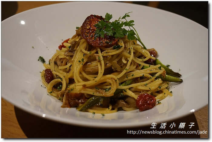 VegeTable 蔬桌日式和風洋食蔬食館》源於日本京都的精進料理【國泰醫院旁巷弄美食】