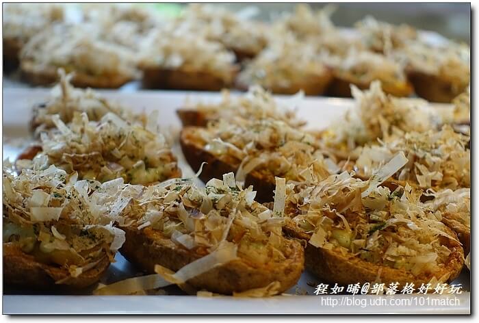 美國馬鈴薯無國界料理》駱師父、惡犬食堂、新帆船、PS TAPAS、拾穗、發福廚房等知名餐廳帶你用舌尖暢遊世界