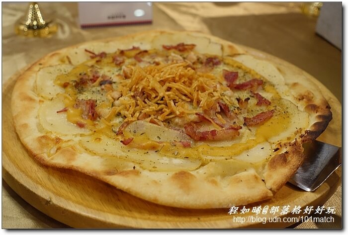 美國馬鈴薯無國界料理》駱師父、惡犬食堂、新帆船、PS TAPAS、拾穗、發福廚房等知名餐廳帶你用舌尖暢遊世界