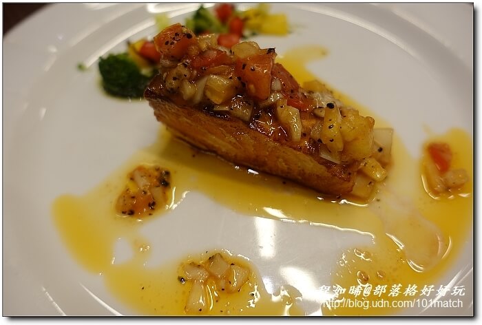 全台獨家美人魚一泊二食住房專案》南方莊園渡假飯店莊園餐廳 半套式自助西餐Buffet經典主餐吃到飽&自助早餐 全台獨家美人魚一泊二食住房專案》南方莊園渡假飯店莊園餐廳 半套式自助西餐Buffet經典主餐吃到飽&自助早餐