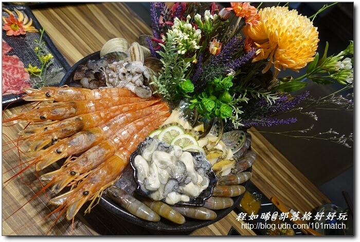 八年級美女開的婧Shabu涮涮鍋及日本料理》花藝和美味一起上桌 提供來自世界各地近三十種調味鹽【新莊美食推薦】