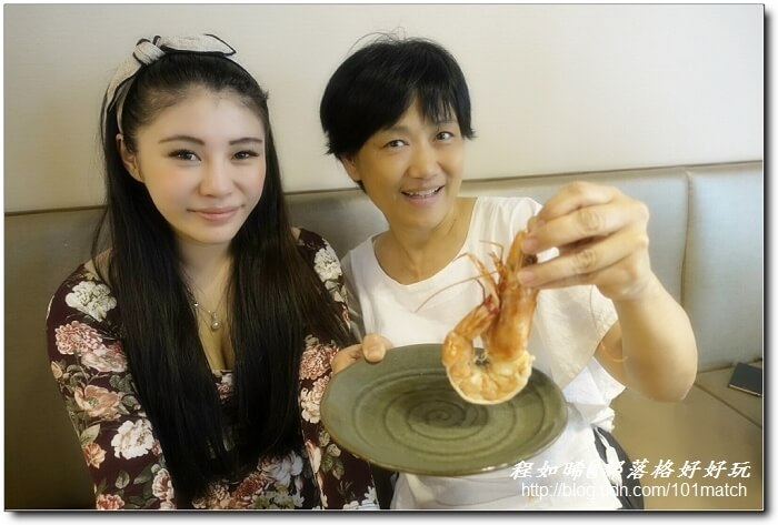 八年級美女開的婧Shabu涮涮鍋及日本料理》花藝和美味一起上桌 提供來自世界各地近三十種調味鹽【新莊美食推薦】