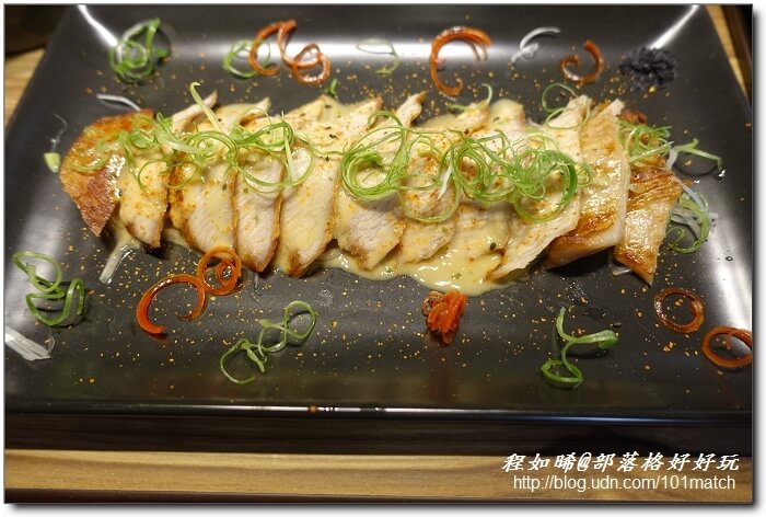 八年級美女開的婧Shabu涮涮鍋及日本料理》花藝和美味一起上桌 提供來自世界各地近三十種調味鹽【新莊美食推薦】