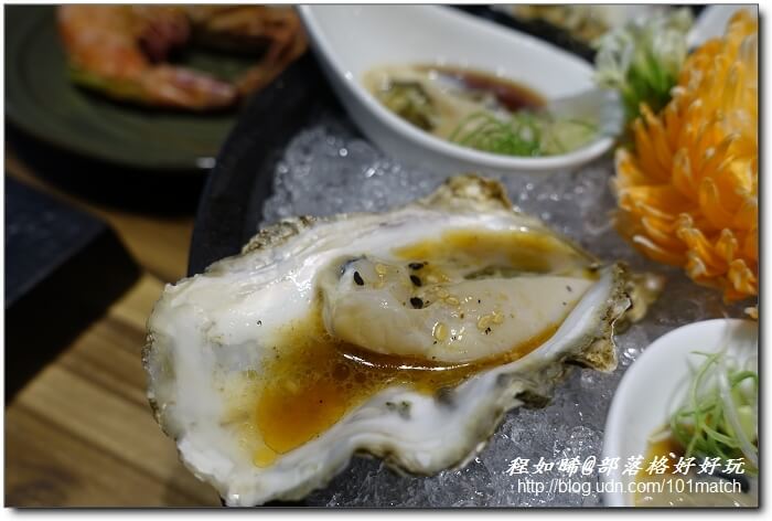 八年級美女開的婧Shabu涮涮鍋及日本料理》花藝和美味一起上桌 提供來自世界各地近三十種調味鹽【新莊美食推薦】