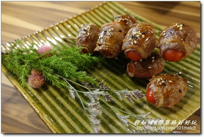 八年級美女開的婧Shabu涮涮鍋及日本料理》花藝和美味一起上桌 提供來自世界各地近三十種調味鹽【新莊美食推薦】
