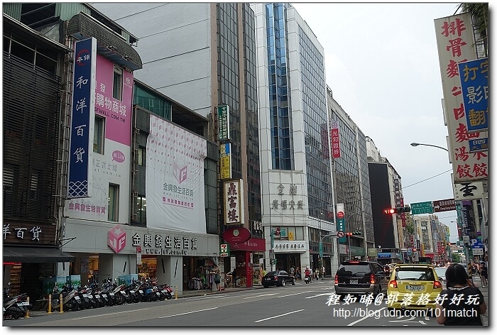 重慶南路書街輕旅行》閱讀驛Arki Café＋明星咖啡館＋好思當代＋smith&hsu現代茶館＋重南90文創基地+北平田園餡餅粥