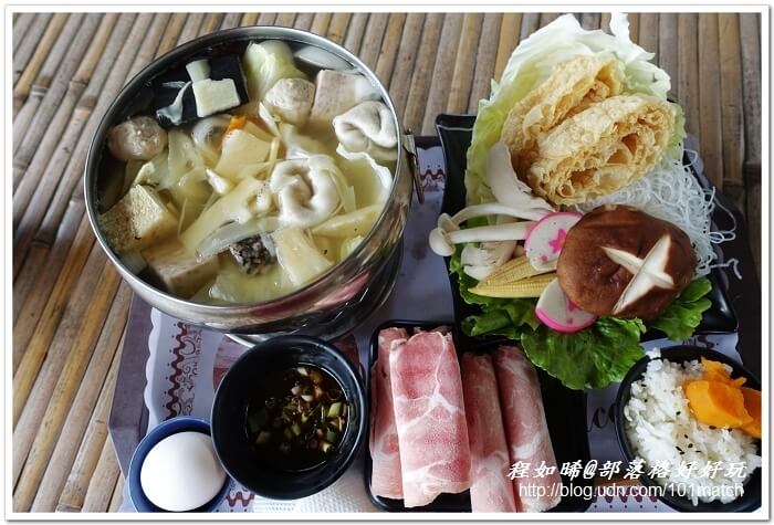 武岫竹炭窯文化園區親子旅遊》超值美味的竹炭竹筍火鍋大餐+竹炭咖啡+竹炭冰淇淋鬆餅下午茶 有「CAS標章林產品」驗證 武岫竹炭窯文化園區親子旅遊》超值美味的竹炭竹筍火鍋大餐+竹炭咖啡+竹炭冰淇淋鬆餅下午茶 有「CAS標章林產品」驗證