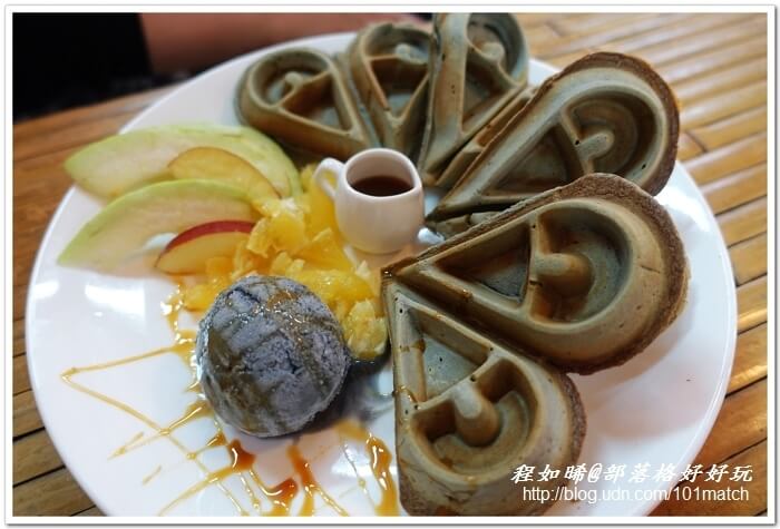 武岫竹炭窯文化園區親子旅遊》超值美味的竹炭竹筍火鍋大餐+竹炭咖啡+竹炭冰淇淋鬆餅下午茶 有「CAS標章林產品」驗證 武岫竹炭窯文化園區親子旅遊》超值美味的竹炭竹筍火鍋大餐+竹炭咖啡+竹炭冰淇淋鬆餅下午茶 有「CAS標章林產品」驗證
