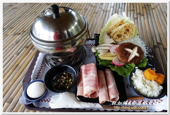 武岫竹炭窯文化園區親子旅遊》超值美味的竹炭竹筍火鍋大餐+竹炭咖啡+竹炭冰淇淋鬆餅下午茶 有「CAS標章林產品」驗證 武岫竹炭窯文化園區親子旅遊》超值美味的竹炭竹筍火鍋大餐+竹炭咖啡+竹炭冰淇淋鬆餅下午茶 有「CAS標章林產品」驗證