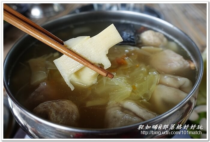 武岫竹炭窯文化園區親子旅遊》超值美味的竹炭竹筍火鍋大餐+竹炭咖啡+竹炭冰淇淋鬆餅下午茶 有「CAS標章林產品」驗證 武岫竹炭窯文化園區親子旅遊》超值美味的竹炭竹筍火鍋大餐+竹炭咖啡+竹炭冰淇淋鬆餅下午茶 有「CAS標章林產品」驗證
