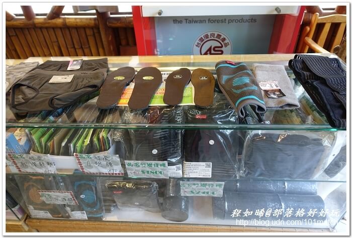 武岫竹炭窯文化園區親子旅遊》超值美味的竹炭竹筍火鍋大餐+竹炭咖啡+竹炭冰淇淋鬆餅下午茶 有「CAS標章林產品」驗證 武岫竹炭窯文化園區親子旅遊》超值美味的竹炭竹筍火鍋大餐+竹炭咖啡+竹炭冰淇淋鬆餅下午茶 有「CAS標章林產品」驗證