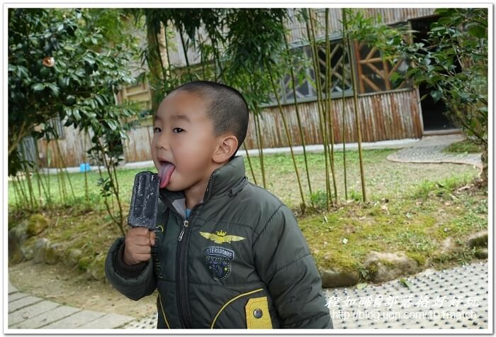 武岫竹炭窯文化園區親子旅遊》超值美味的竹炭竹筍火鍋大餐+竹炭咖啡+竹炭冰淇淋鬆餅下午茶 有「CAS標章林產品」驗證 武岫竹炭窯文化園區親子旅遊》超值美味的竹炭竹筍火鍋大餐+竹炭咖啡+竹炭冰淇淋鬆餅下午茶 有「CAS標章林產品」驗證