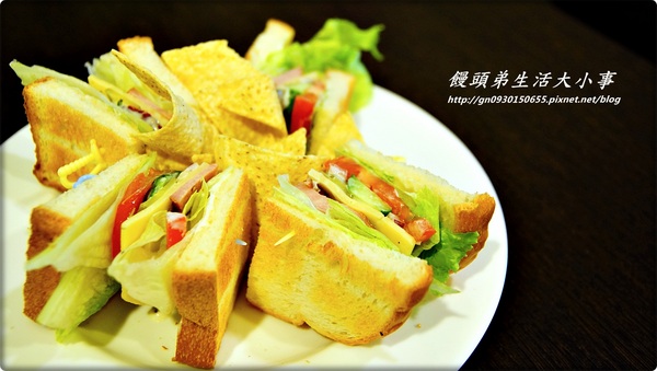 【食記／新北市】捷運美食～溫馨小店♪♪Gupu古樸咖啡♪♪