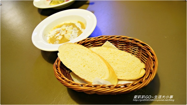 【食記/新北市】發現捷運美食 ♪♪Number Nine咖啡&廚房♪♪（主餐篇）
