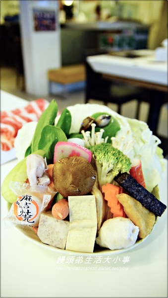 【食記/新北市】捷運美食～越吃越涮嘴的麻辣鍋♪♪ 白帝城精緻涮鍋♪♪