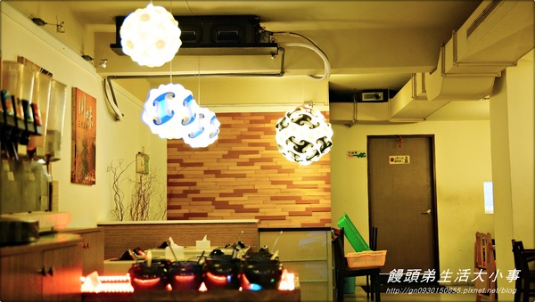 【食記/新北市】捷運美食～越吃越涮嘴的麻辣鍋♪♪ 白帝城精緻涮鍋♪♪