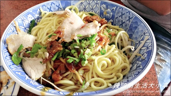 【食記／苗栗】吃了會上榜的麵♪♪金榜麵食館♪♪
