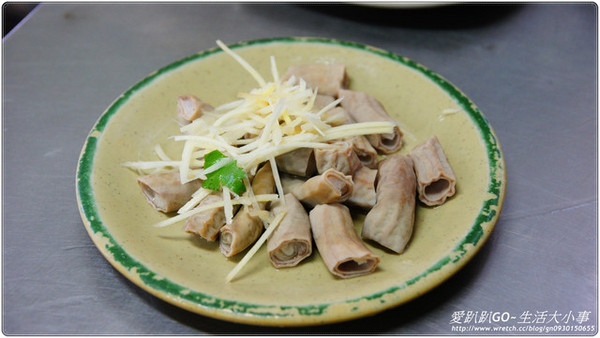 【食記/基隆】隱藏巷弄間美食~七堵臭粿湯