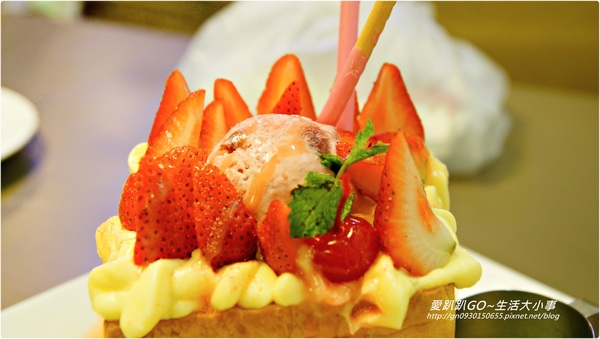 【食記/新北市】發現捷運美食 ♪♪Number Nine咖啡&廚房♪♪（甜點篇）