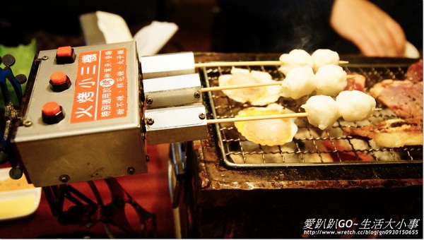 【食記/新北市】超有心機的小三機~鑽木取火日式燒肉 【食記/新北市】超有心機的小三機~鑽木取火日式燒肉