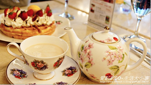 【食記/新北市】馬卡龍冰淇淋鬆餅~英式下午茶 【食記/新北市】馬卡龍冰淇淋鬆餅~英式下午茶