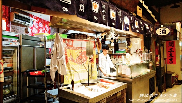 【食記/新北市】超復古餐廳~讓你回到５０年代的好滋味♪幸福宴民族文化餐館♪