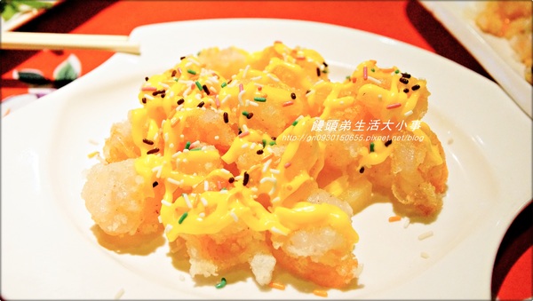 【食記/新北市】超復古餐廳~讓你回到５０年代的好滋味♪幸福宴民族文化餐館♪