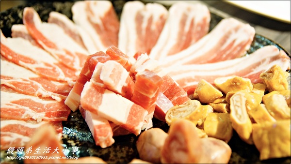 【食記/新北市】邊吃邊吶喊～超有ＦＵ的燒烤店♪♪YS碳烤BAR♪♪