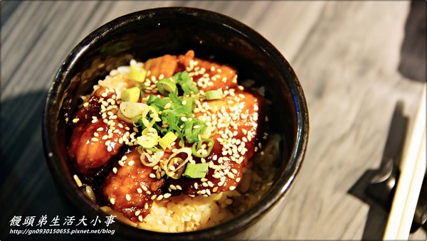 【食記/新北市】邊吃邊吶喊～超有ＦＵ的燒烤店♪♪YS碳烤BAR♪♪