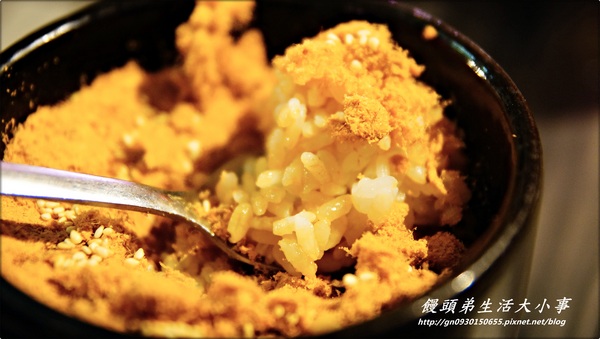 【食記/新北市】邊吃邊吶喊～超有ＦＵ的燒烤店♪♪YS碳烤BAR♪♪
