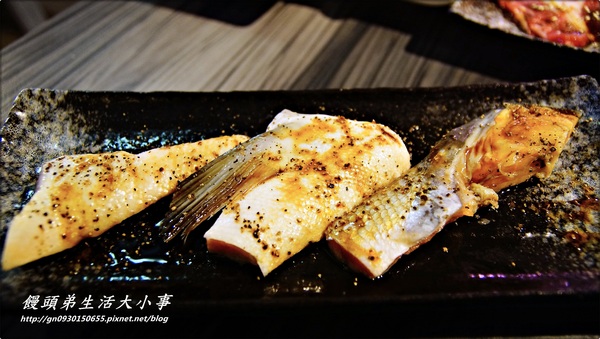 【食記/新北市】邊吃邊吶喊～超有ＦＵ的燒烤店♪♪YS碳烤BAR♪♪
