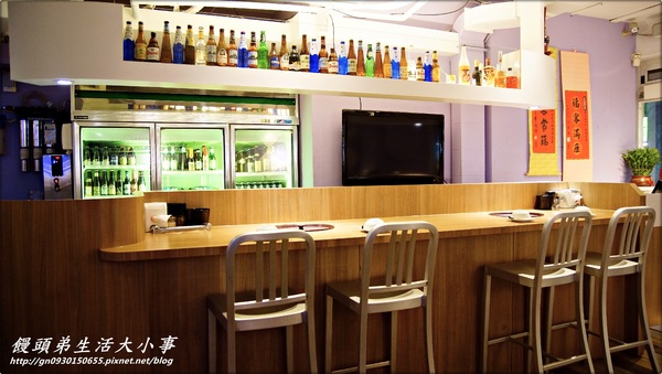 【食記/新北市】邊吃邊吶喊～超有ＦＵ的燒烤店♪♪YS碳烤BAR♪♪