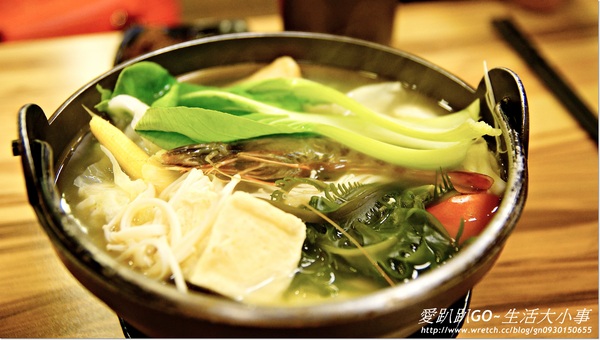 【食記/新北市】平價豪華海陸大餐♪♪鍋靚石頭火鍋♪♪ 【食記/新北市】平價豪華海陸大餐♪♪鍋靚石頭火鍋♪♪