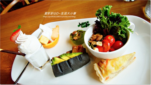【食記/台北市】結合健康、環保、綠化的蔬果工廠~舞蔬弄果 【食記/台北市】結合健康、環保、綠化的蔬果工廠~舞蔬弄果