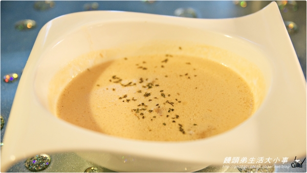 【食記/台北市】偶像劇真愛趁現在♪♪內湖美食Aqua Kiss 水吻2 Surfer♪♪ 【食記/台北市】偶像劇真愛趁現在♪♪內湖美食Aqua Kiss 水吻2 Surfer♪♪