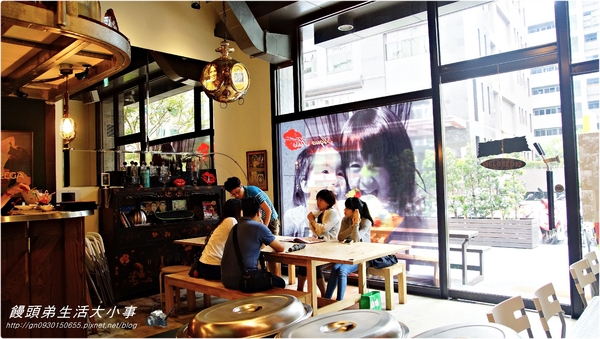 【食記/台北市】偶像劇真愛趁現在♪♪內湖美食Aqua Kiss 水吻2 Surfer♪♪ 【食記/台北市】偶像劇真愛趁現在♪♪內湖美食Aqua Kiss 水吻2 Surfer♪♪