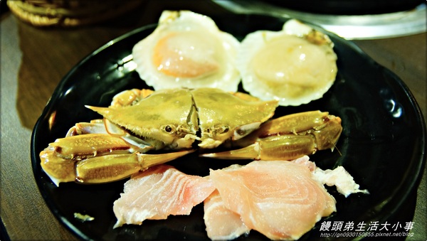 【食記/台北市】讓我們來品嚐戰國花雕雞鍋♪♪瘋麻辣頂級鴛鴦麻辣火鍋♪♪