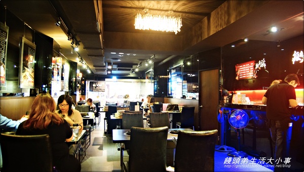 【食記/台北市】讓我們來品嚐戰國花雕雞鍋♪♪瘋麻辣頂級鴛鴦麻辣火鍋♪♪