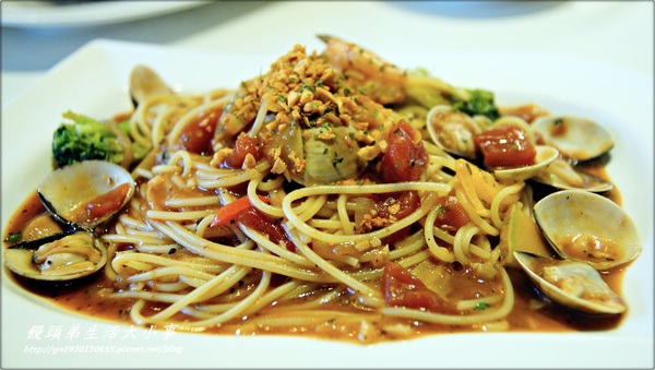 【食記/台北市】非吃不可蕃茄海鮮義大利麵♪♪Pasta Holic♪♪ 【食記/台北市】非吃不可蕃茄海鮮義大利麵♪♪Pasta Holic♪♪