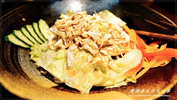 【食記／台北市】自己不用動手烤~專人服務的燒烤店♪♪甕也炭火燒肉-延吉店♪♪